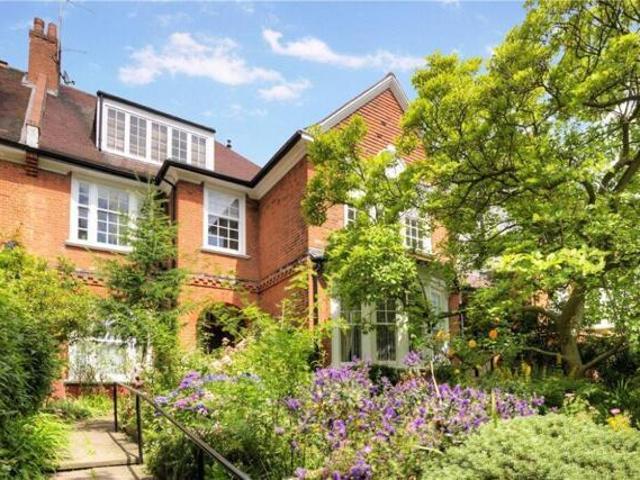 Apartment for sale in Barnet, West Hampstead