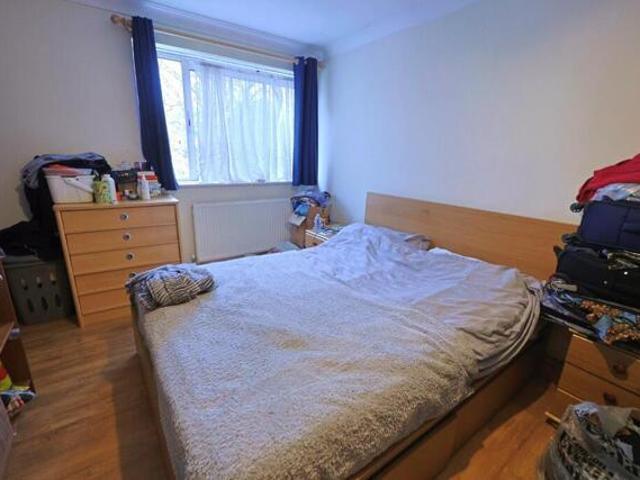 Apartment for sale in Barnet, Canons Park