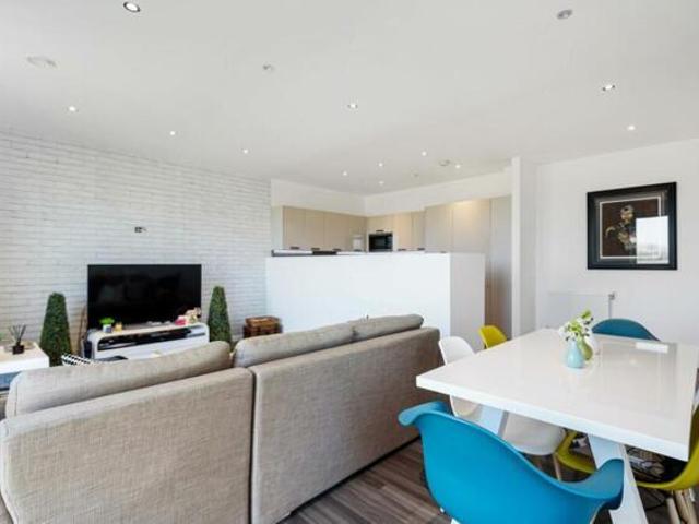 Apartment for sale in Barnet, London Borough of Barnet