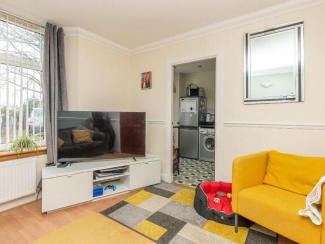 Apartment for sale in Bathgate, Scotland
