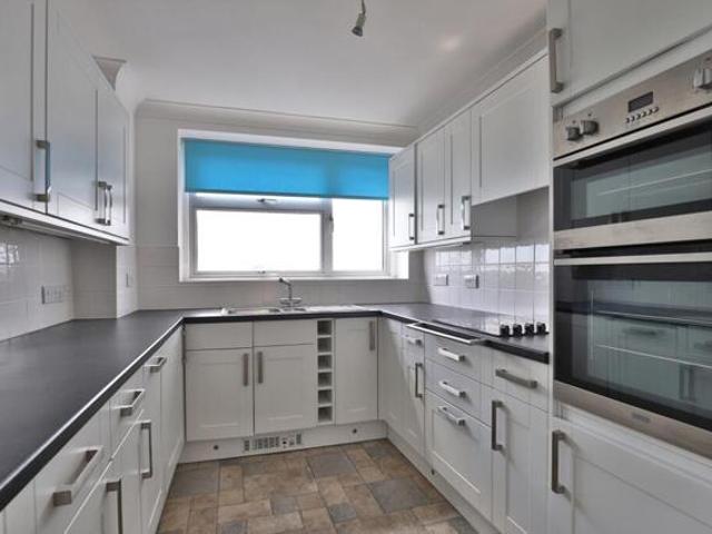 Apartment for sale in West Cliff, Bournemouth