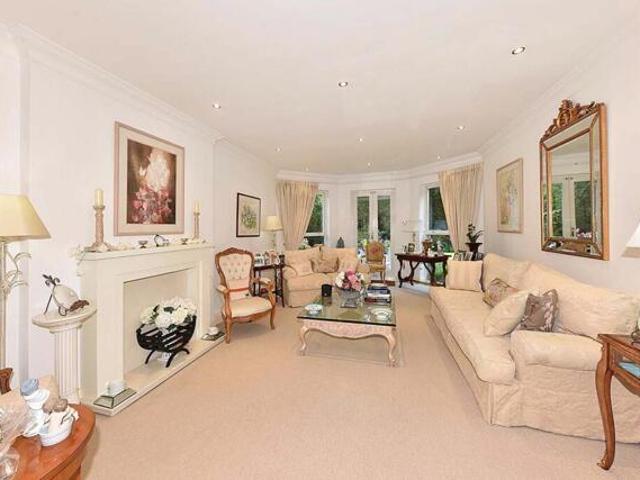 Apartment for sale in Bowdon, Bowdon