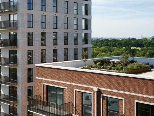 Apartment for sale in Hendon