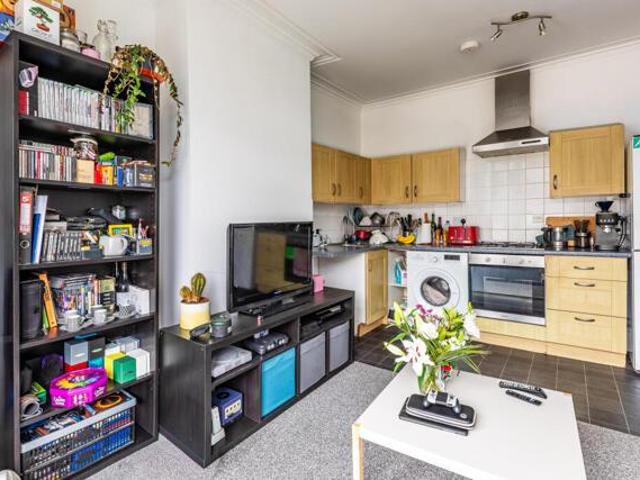 Apartment for sale in Bishopston, Feckenham