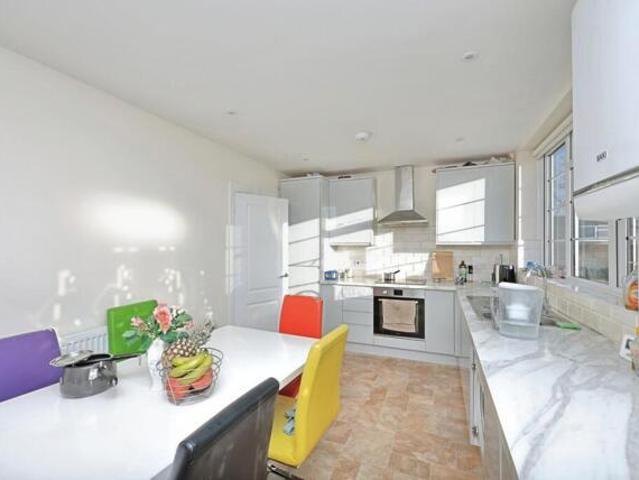 Apartment for sale in Heigham Grove, East Bank