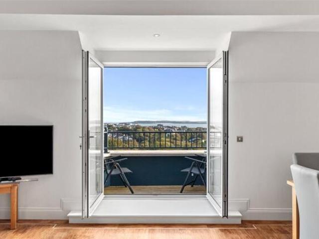 Apartment for sale in Tenby, Wales