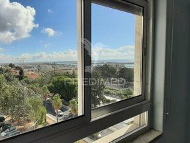 Apartamento alugar em Avenidas Novas, Lisboa