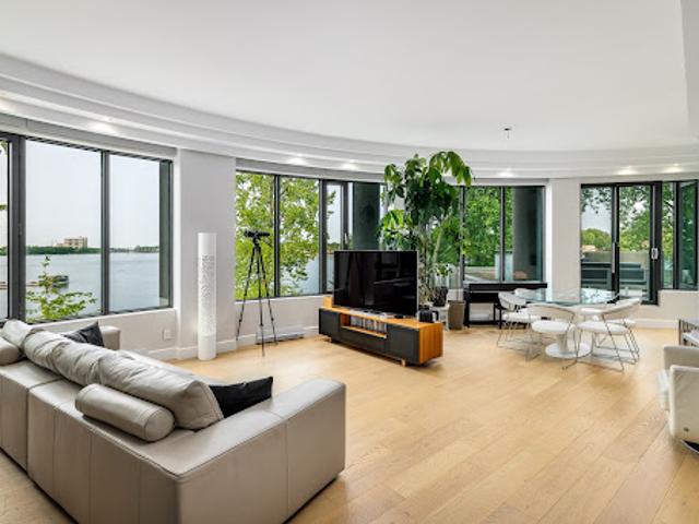 Apartment for sale in Laval
