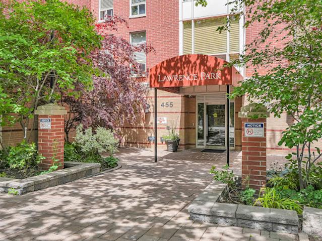 Apartment for sale in Woburn, Ontario