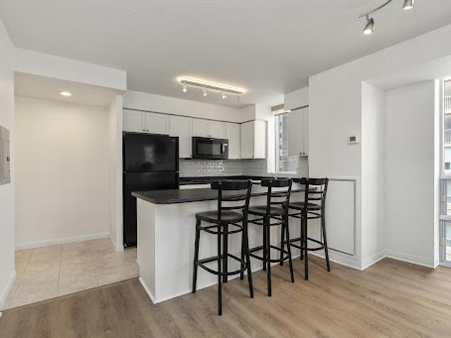 Apartment for sale in Woburn, Ontario