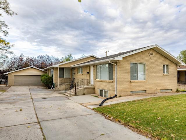 Apartment for sale in Roy, Utah