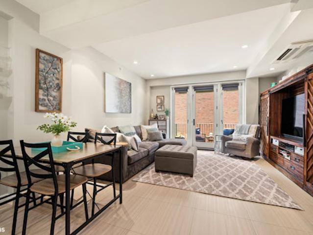 Apartment for sale in Queens, Arverne
