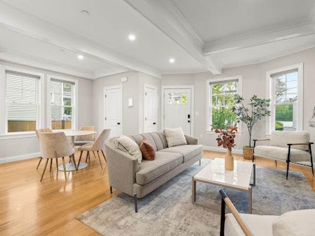 Apartment for sale in Arlington, Massachusetts