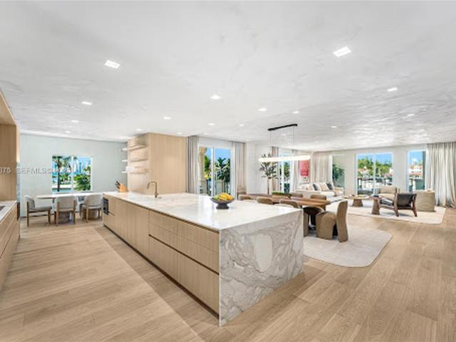 Apartment for sale in Miami Beach, Florida