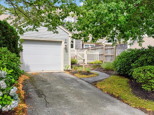 Apartment for sale in South Yarmouth, Massachusetts