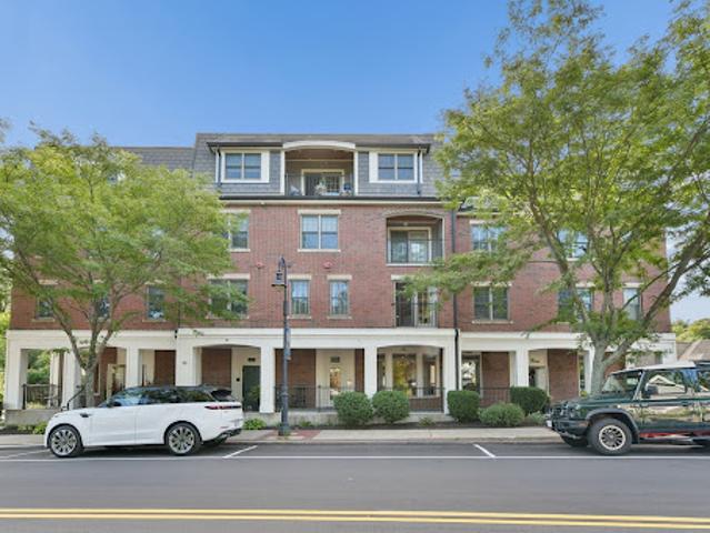 Apartment for sale in Milton, Norfolk County