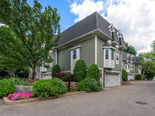 Apartment for sale in Quincy, Massachusetts