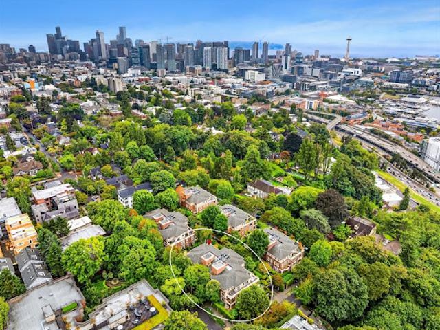 Apartment for sale in Seattle, Washington
