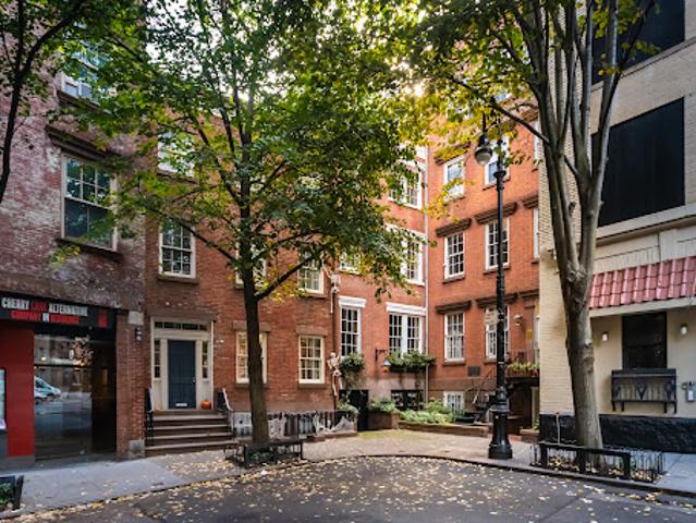 Apartment for sale in Arverne, New York