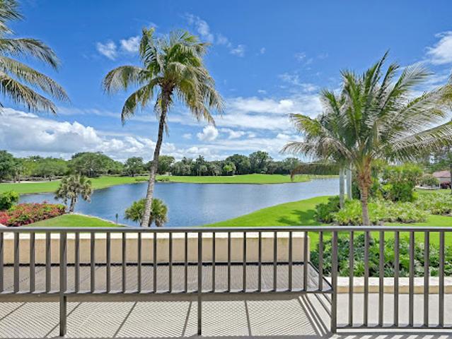 Apartment for sale in Naples, Florida