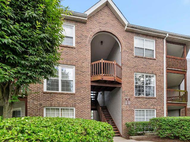 Apartment for sale in Fort Lee