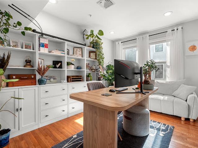 Apartment for sale in Boston, Massachusetts