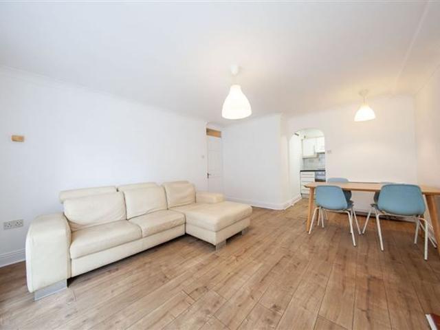 Apartment to rent in Bluebell, North Tipperary