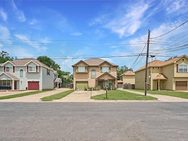 Apartment for sale in Austin Apartment for sale in Austin