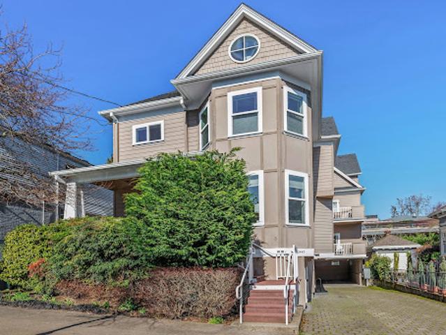 Apartment for sale in Portland