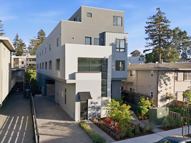 Apartment for sale in San Mateo, California
