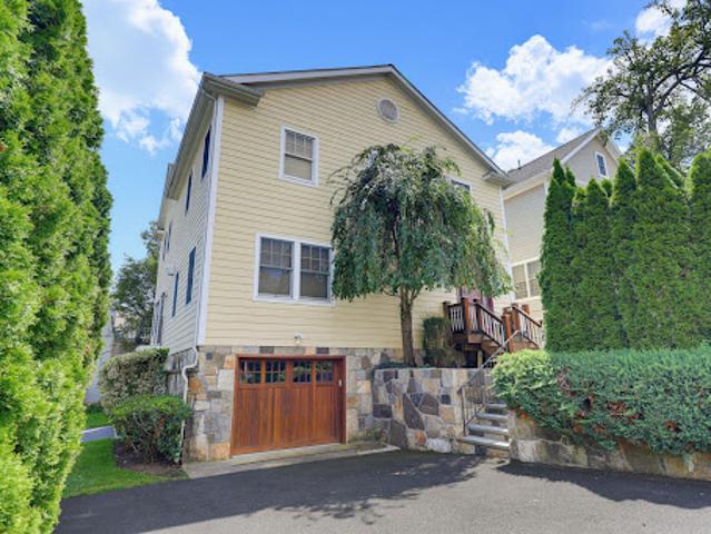Apartment for sale in Greenwich, Connecticut