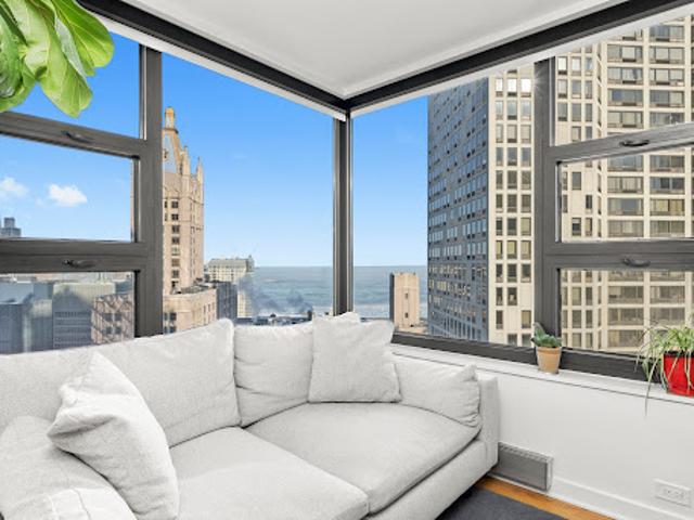 Apartment for sale in Chicago Park, Illinois