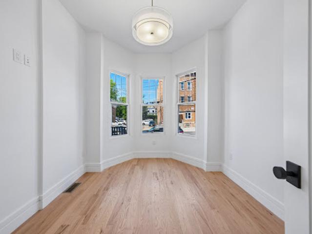 Apartment for sale in Hudson, New Jersey