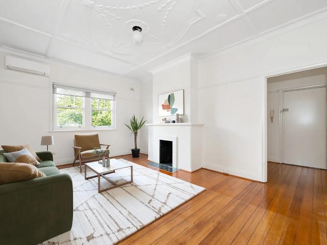 Apartment for rent in St Kilda, Melbourne