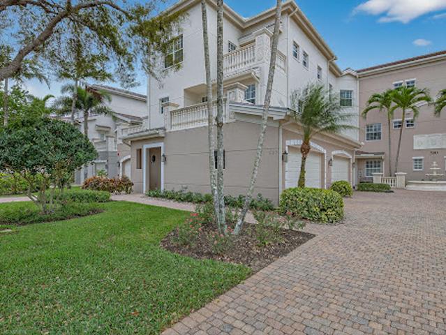 Apartment for sale in Naples, Florida