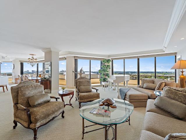 Apartment for sale in North Palm Beach, Florida