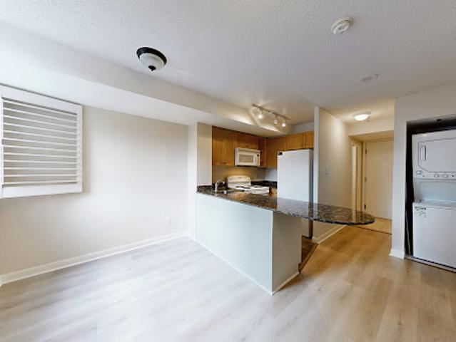 Apartment for sale in Woburn, Ontario