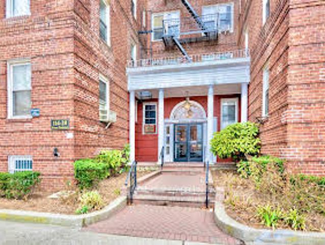Apartment for sale in Forest Hills
