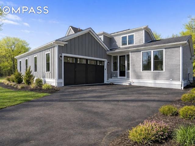 Apartment for sale in Framingham, Massachusetts