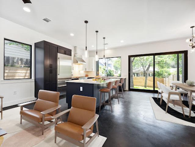 Apartment for sale in Austin Apartment for sale in Austin