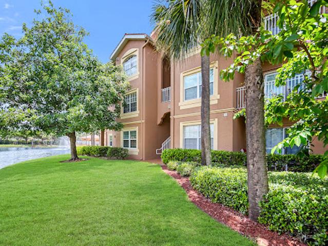 Apartment for sale in Fort Myers, Florida