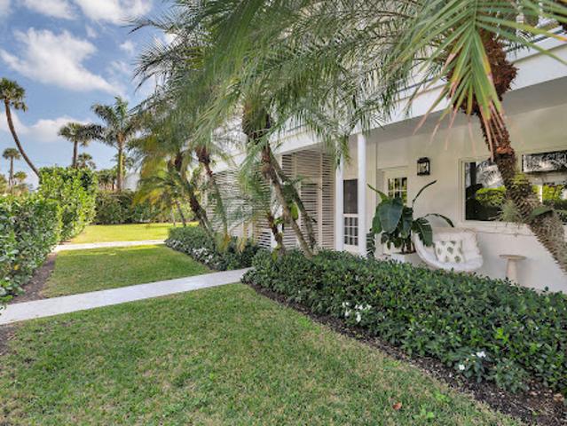 Apartment for sale in Palm Beach, Florida