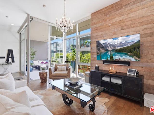 Apartment for sale in Marina Del Rey, California