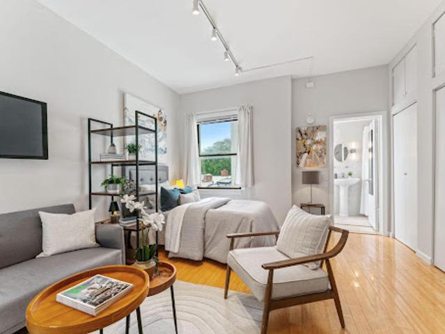 Apartment for sale in Washington, Washington DC