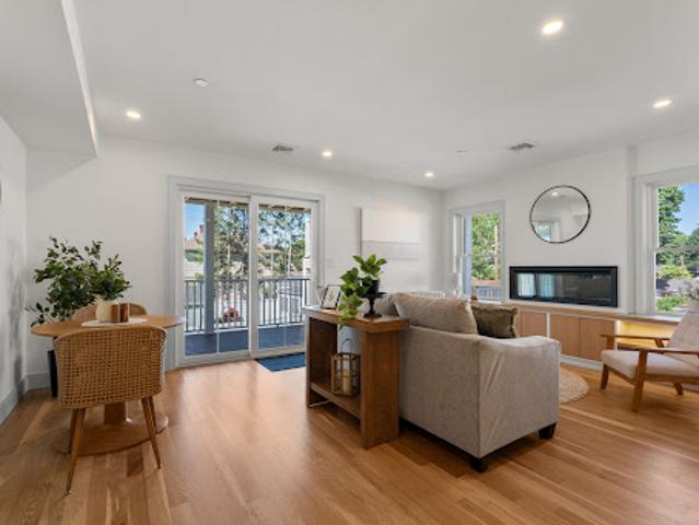 Apartment for sale in Stoneham, Massachusetts