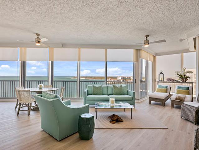 Apartment for sale in Marco Island
