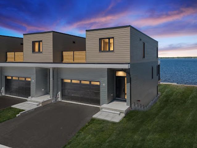 Apartment for sale in Kawartha Lakes, Ontario