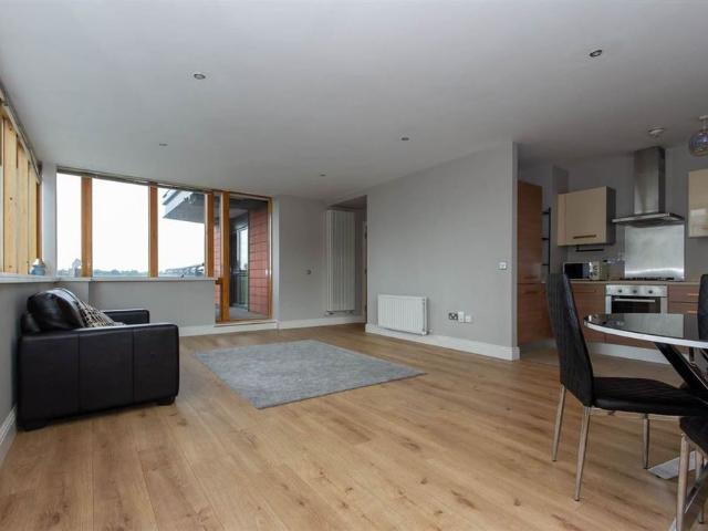 Apartment to rent in Bluebell, North Tipperary