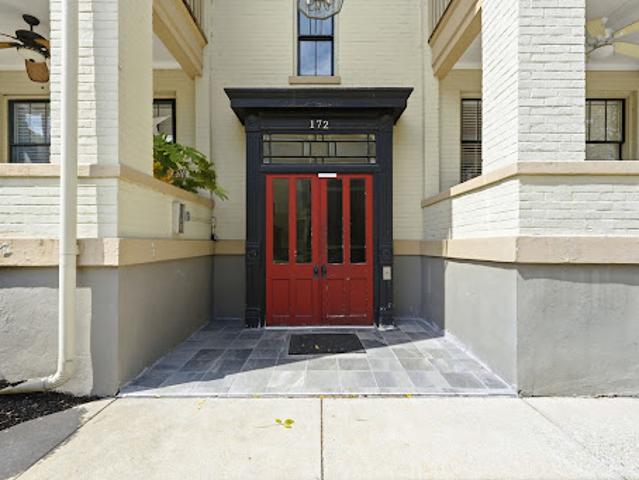 Apartment for sale in Louisville, Kentucky