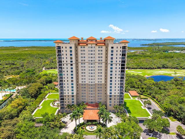 Apartment for sale in Bonita Springs, Florida